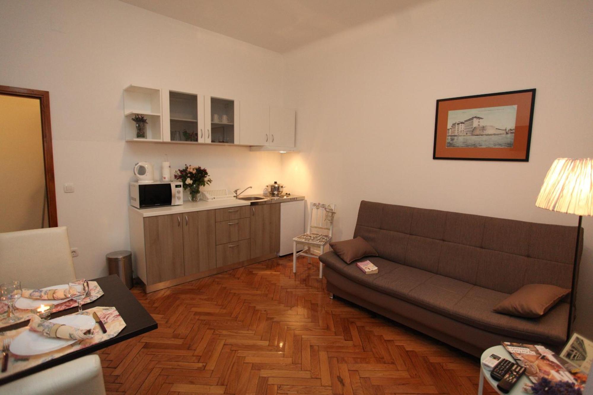 Vincent Apt. In Old Town Centre Zadar Room photo